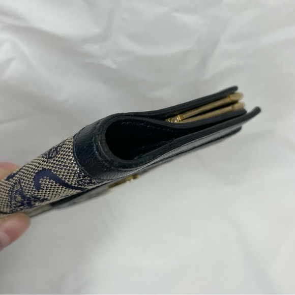 SOLD- Vintage Celine Wallet - Picture 5 of 16